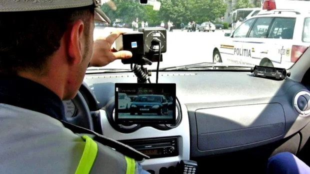  Un tânăr fără permis din Nimigea s-a crezut la raliu! A condus cu peste 100 km/h prin Coldău