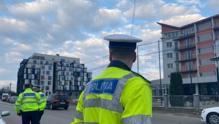  O femeie și doi bărbați din Bistrița-Năsăud, cercetați penal pentru conducere fără permis sau sub influența alcoolului