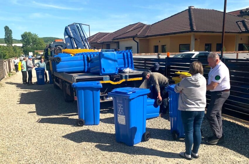  Vezi unde se distribuie gratuit pubela albastră în perioada 11 – 14 AUGUST 2025, în Municipiul Bistrița. FOTO