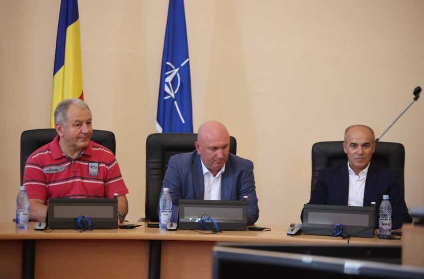  Emil Radu Moldovan: Investițiile merg mai departe! Licitația pentru stadion s-a încheiat, urmează soluționarea contestațiilor