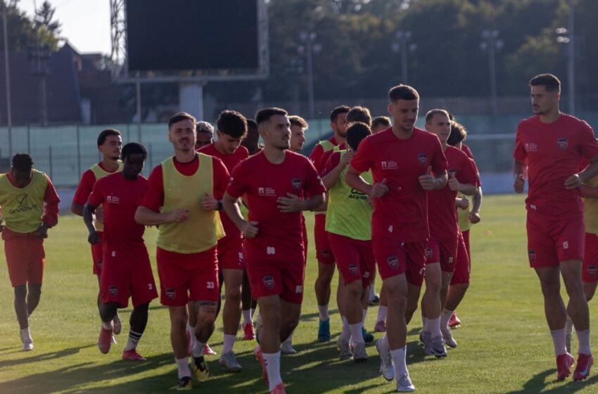 Gloria Bistrița – CS Dinamo, sâmbătă pe ”Jean Pădureanu”. Debut pe bancă pentru Nicolae Grigore