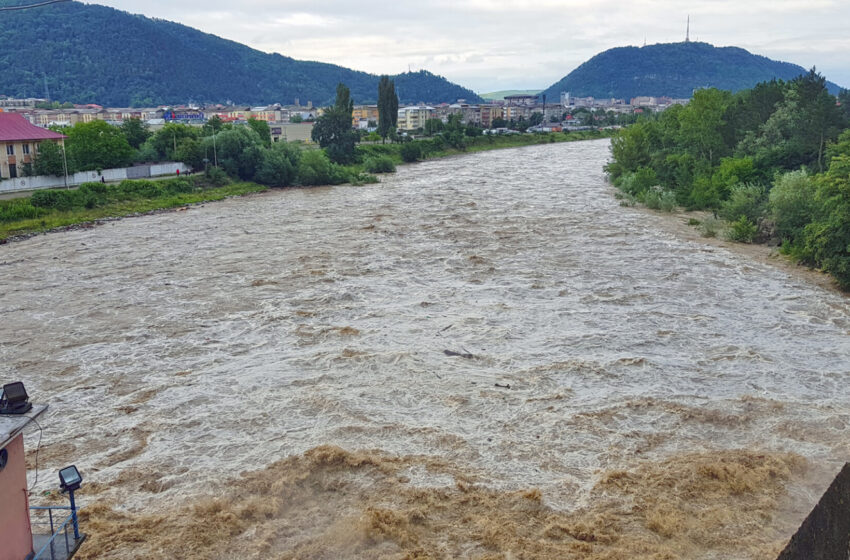  COD GALBEN de inundații prelungit în Bistrița-Năsăud
