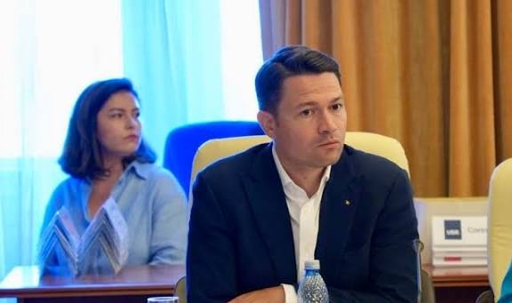  Robert Sighiartău, atac la PSD: Plafonarea prețurilor o măsură comunistă