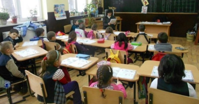  Alertă în Bistrița-Năsăud! Școli vizate de mesaje cu conținut amenințător
