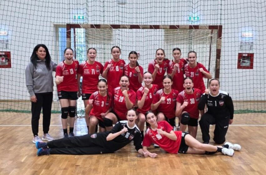  Handbal: Junioarele 3 ale Gloriei Bistrița, victorie zdrobitoare la Zalău, scor 39-9