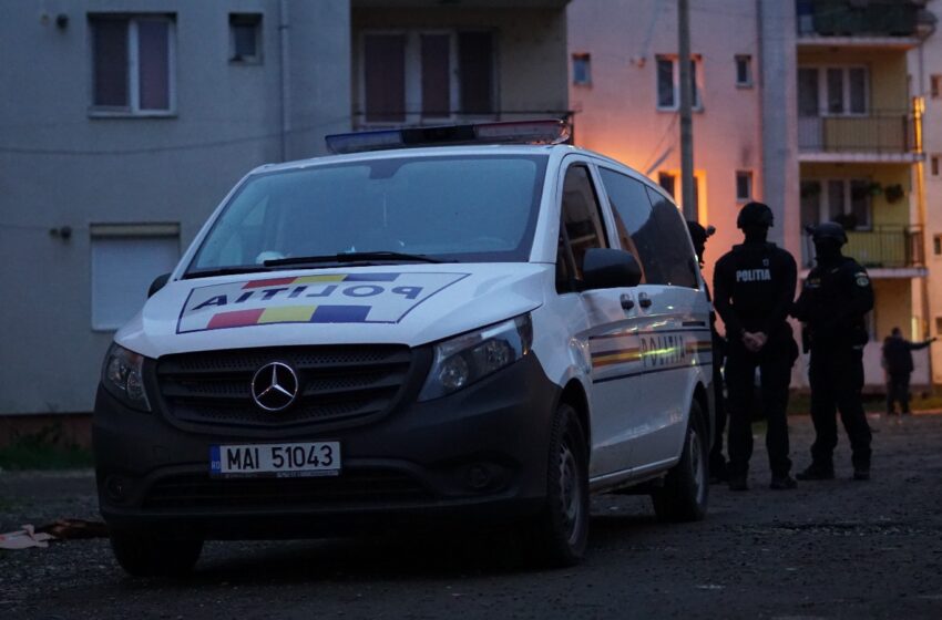  400 de persoane care locuiesc la blocurile sociale din Viişoara au fost legitimate, 6 dintre acestea fiind conduse la sediul Poliției