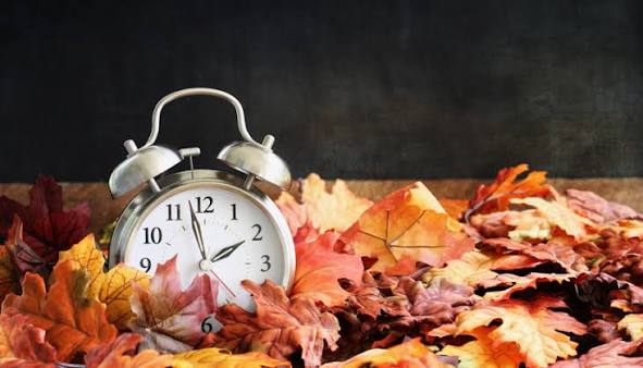  Duminică, 25 octombrie, trecem la ora de iarnă
