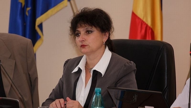  La Mulți Ani doamnei secretar general al municipiului Bistrița, Floare Gaftone!