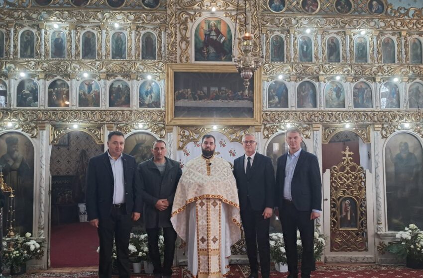  Subprefectul Stelian Dolha prezent la Biserica Ortodoxă din Tureac de Sărbătoarea Sfântului Dumitru. FOTO