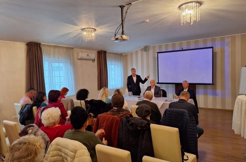  Stelian Dolha: Reprezentanții Autorității Naționale pentru Protecția Consumatorilor oferă sprijin și consultanță consumatorilor care trebuie să își cunoască drepturile în cazul încheierii contractelor la distanță. FOTO