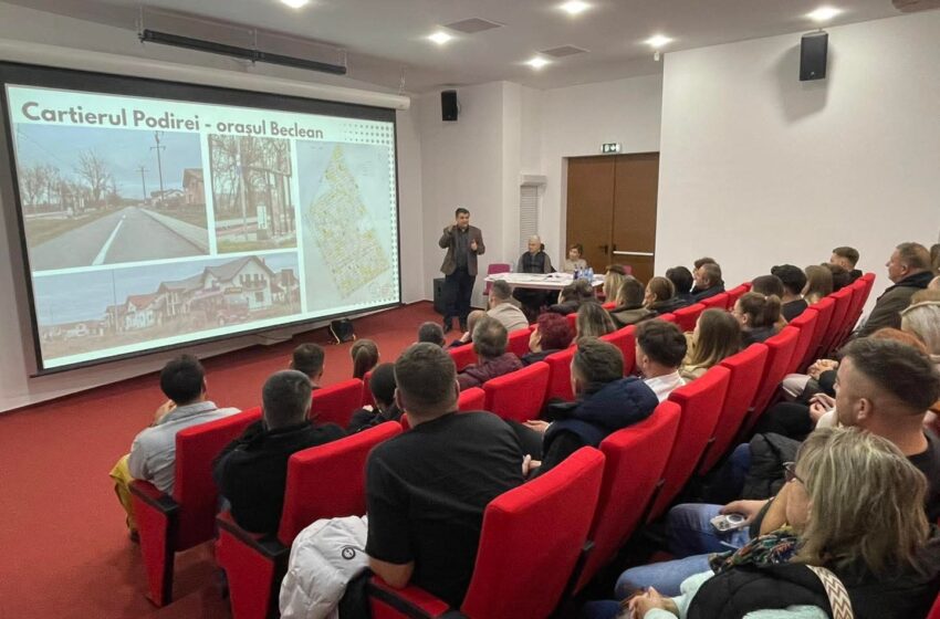  Întâlnire la Beclean pentru prezentarea concesionării loturilor pentru Grădina Urbană Transilvania și pentru noile case din cartierul Podirei. FOTO