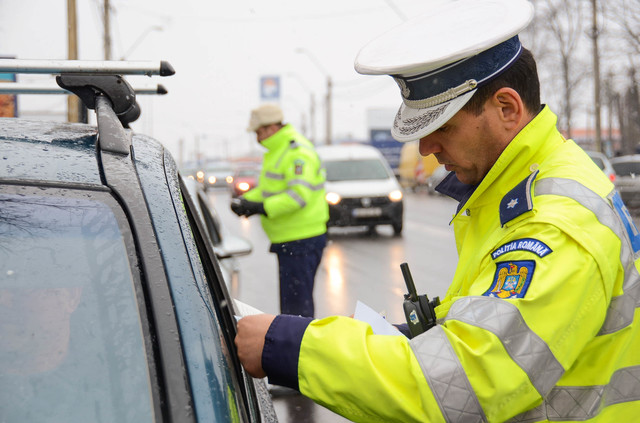  Weekend plin de controale în trafic: peste 170 de sancțiuni și mai mulți șoferi cu dosare penale în Bistrița-Năsăud