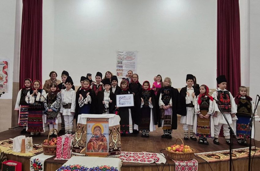  Festivalul-Concurs Interjudețean de Colinde „Mândră-i sara de Crăciun” din Agrieș, comuna Târlișua BN – a fost o ediție magică!