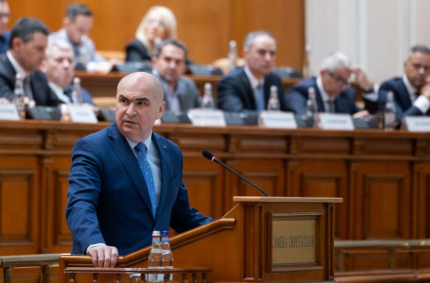  Moțiunea de cenzură împotriva Guvernului Bolojan, la vot în Parlament. Premierul își apără mandatul în fața legislativului