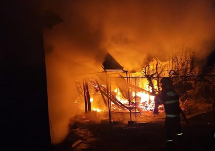  Incendiu în această dimineață la o anexă gospodărească din Tărpiu