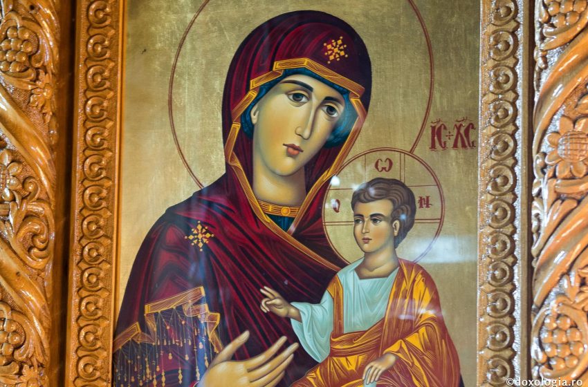  În a doua zi de Crăciun, creștinii ortodocşi şi greco-catolici sărbătoresc Soborul Născătoarei de Dumnezeu