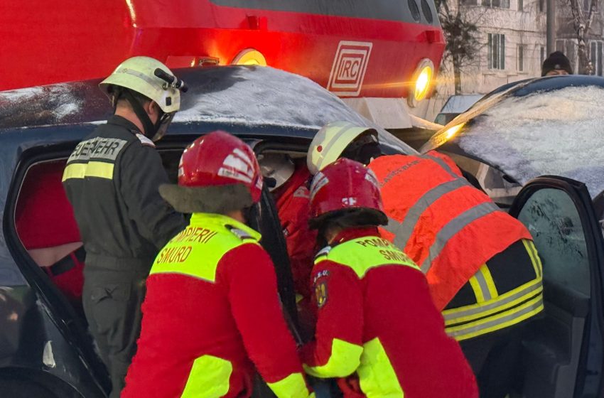  Între viață și speranță. Tânărul de 24 de ani, în stare critică după accidentul feroviar de pe strada Ioan Slavici