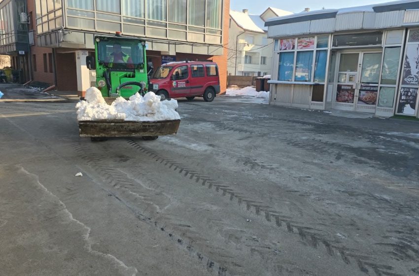 La Bistrița deszăpezirea continuă, pas cu pas, în tot orașul