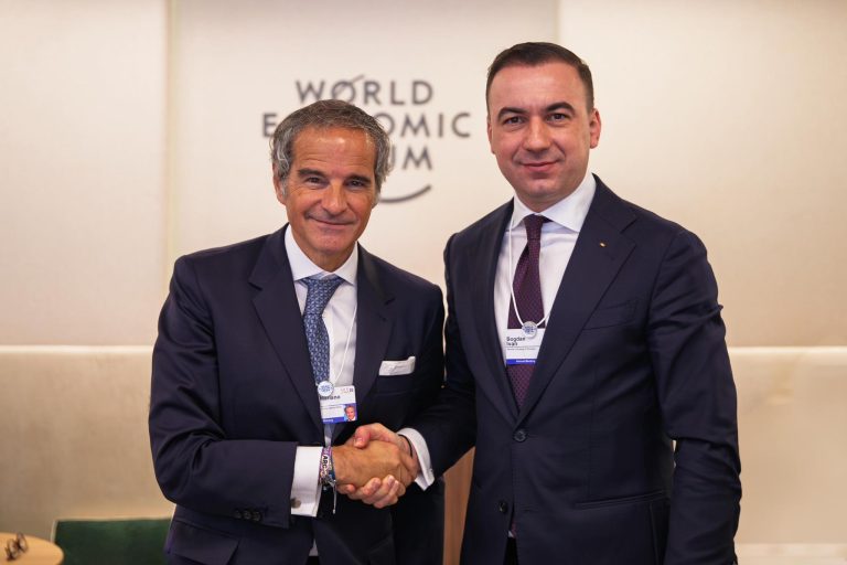  România la Forumul Economic Mondial: Energia nucleară, miza strategică la Davos. Ministrul Bogdan Ivan – „La Davos, m-am asigurat că România are un cuvânt de spus la masa deciziilor”