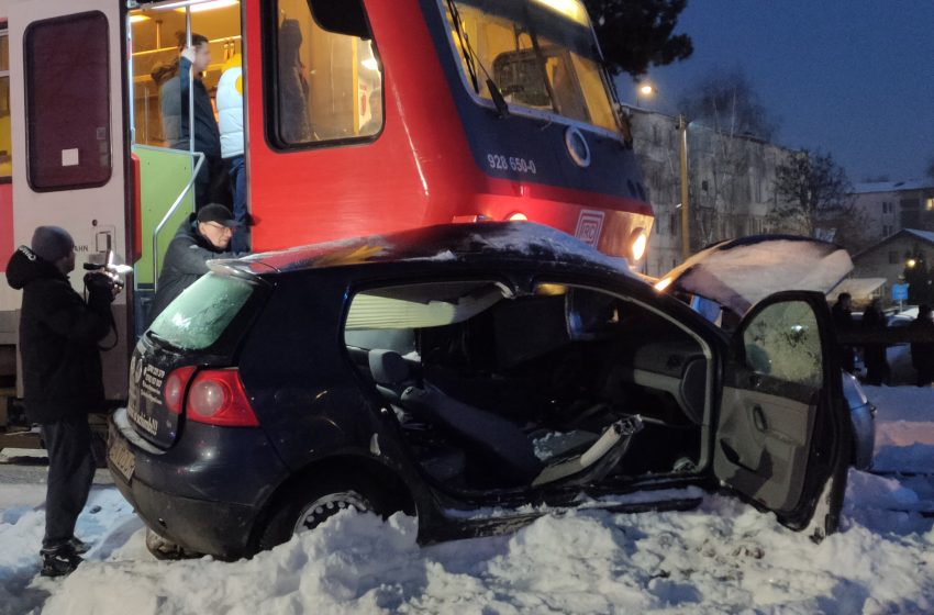  Tânărul rănit grav în accidentul rutier de la trecerea la nivel cu calea ferată din Bistrița, a pierdut lupta pentru viață