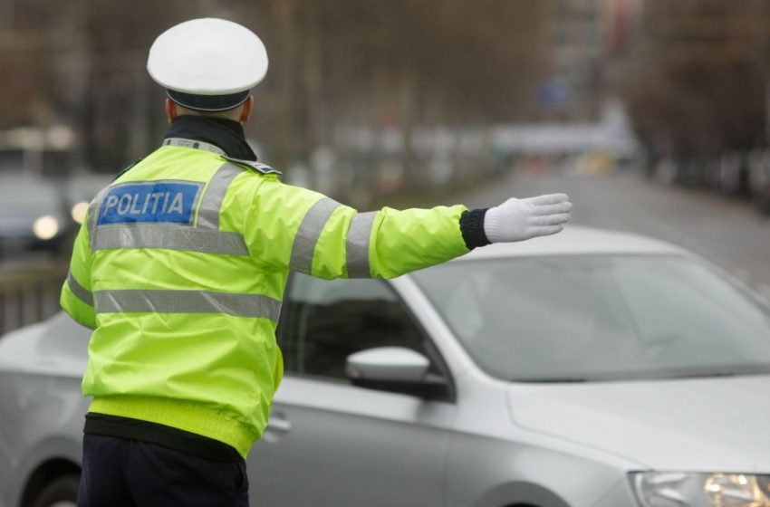  Oprit în trafic pe Calea Moldovei: șofer fără permis, reținut pentru 24 de ore