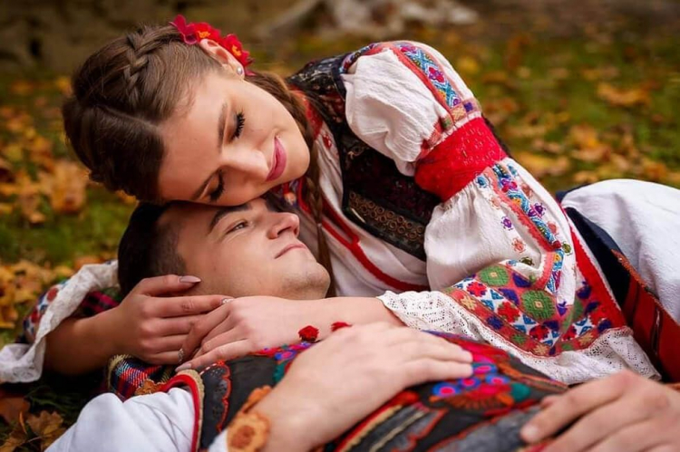  DRAGOBETELE, sărbătoarea iubirii la români