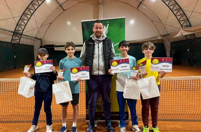  Campioni la fileu, start perfect de an pentru tenisul bistrițean. FOTO