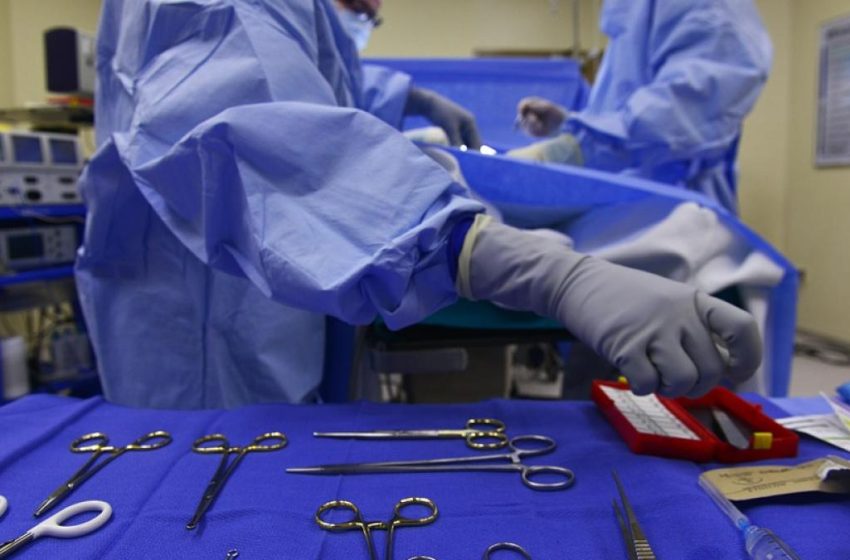  Bărbatul din Borșa care l-a lovit pe medicul anestezist bistrițean a fost reținut de Poliție. El va fi prezentat judecătorului cu propunerea de arestare preventivă