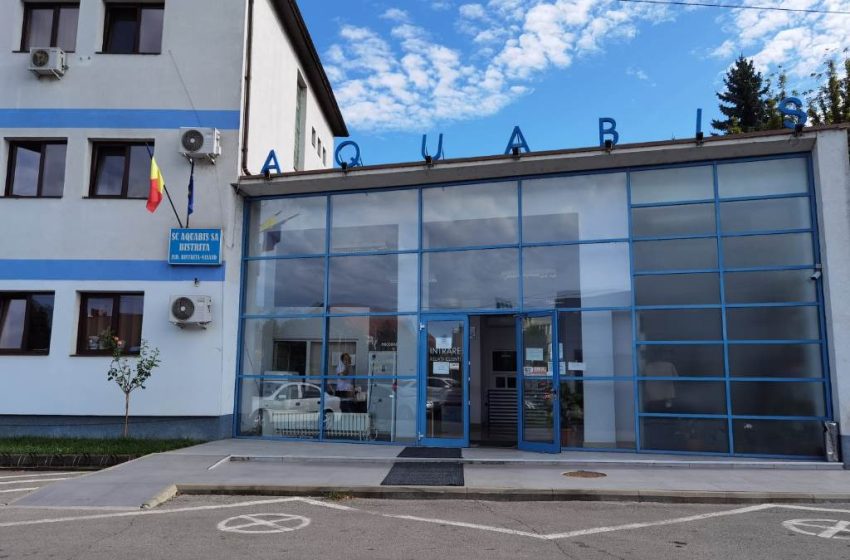  Aquabis confirmă: țeava de deversare a apelor uzate de sub puntea pietonală îi aparține: „Nu a fost înregistrată nicio sesizare”
