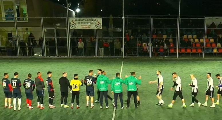 Cupa României Decathlon la minifotbal: scoruri zdrobitoare în sferturi și semifinale de foc!