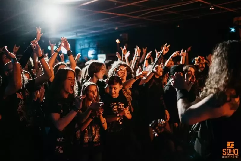  Două nopți de distracție la Soho Music Hall: petrecere pentru femei și concert aniversar Nuanțe