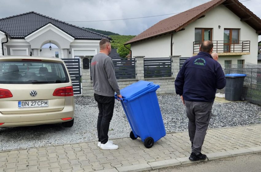  Miercuri, 8 aprilie, se colectează PUBELA ALBASTRĂ în Municipiul Bistrița și localitățile componente