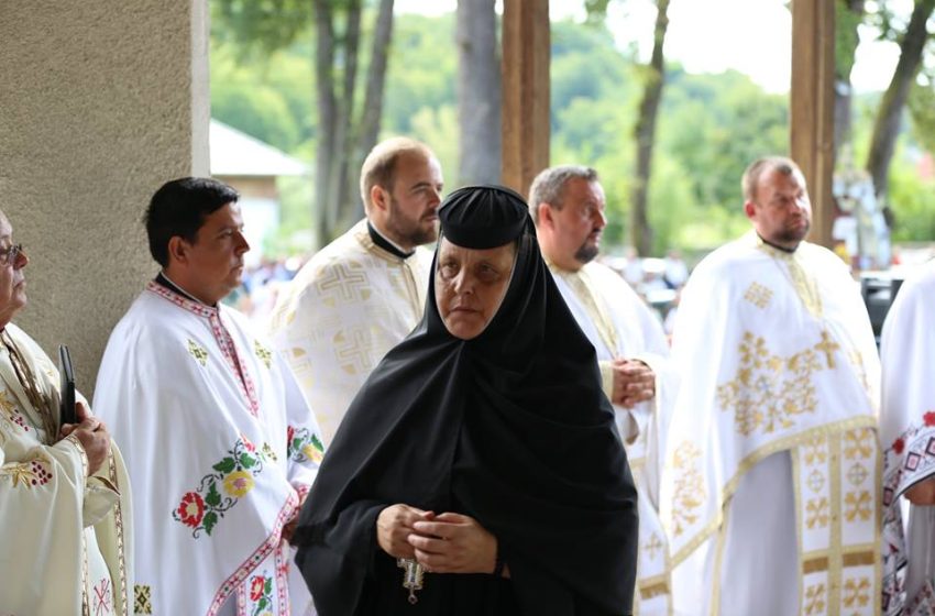  La Mulți Ani, Maica Veronica, sufletul și sprijinul Mănăstirii Dobric!