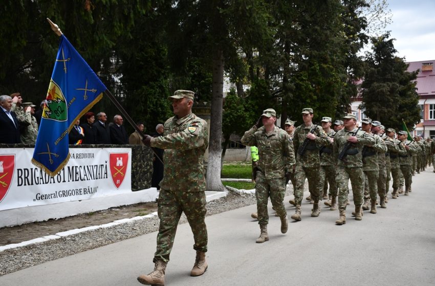  Ceremonie desfășurată cu ocazia Zilei Forțelor Terestre, joi, 23 aprilie, la Bistrița