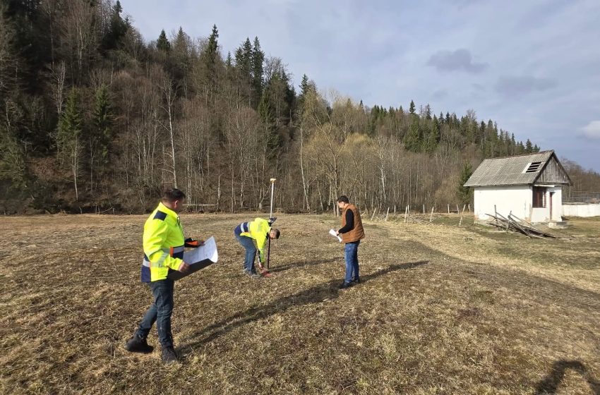  Investiții majore la Colibița: stație de epurare în construcție și dotări noi pentru intervenții rapide. FOTO