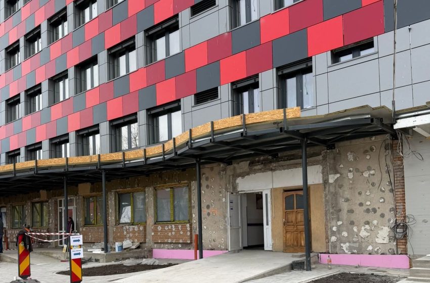  Accesul pacienților și vizitatorilor în SCJU Bistrița – exclusiv pe poarta din strada 1 Decembrie