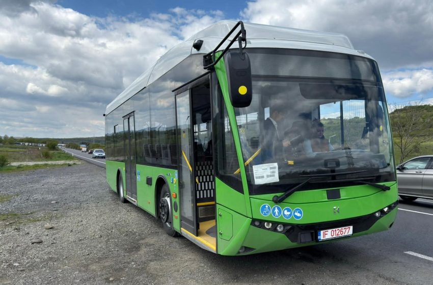  Au început testările pentru noile autobuze electrice care vor circula în Municipiul Bistrița și pe ruta Bistrița – Livezile. FOTO