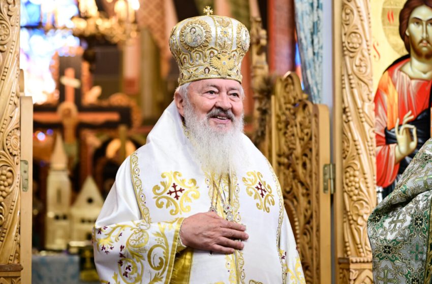  Mitropolitul Andrei: Bucuria Paștilor o aduc mama, bunica și căldura căminului părintesc. Pastorală la Praznicul Învierii Domnului 2026