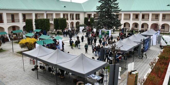  „Târgul de Viitor” aduce universitățile mai aproape de elevi: două zile decisive pentru alegerea carierei, la Bistrița