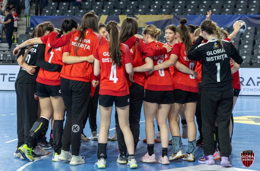  Handbal, Junioare 2: Gloria Bistrița merge la Turneul Final după un meci dramatic cu Transilvania Brașov, scor 28-27