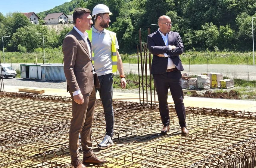  Un vis pentru Năsăud prinde contur: Complexul Sportiv Multifuncțional, tot mai aproape de realitate. FOTO