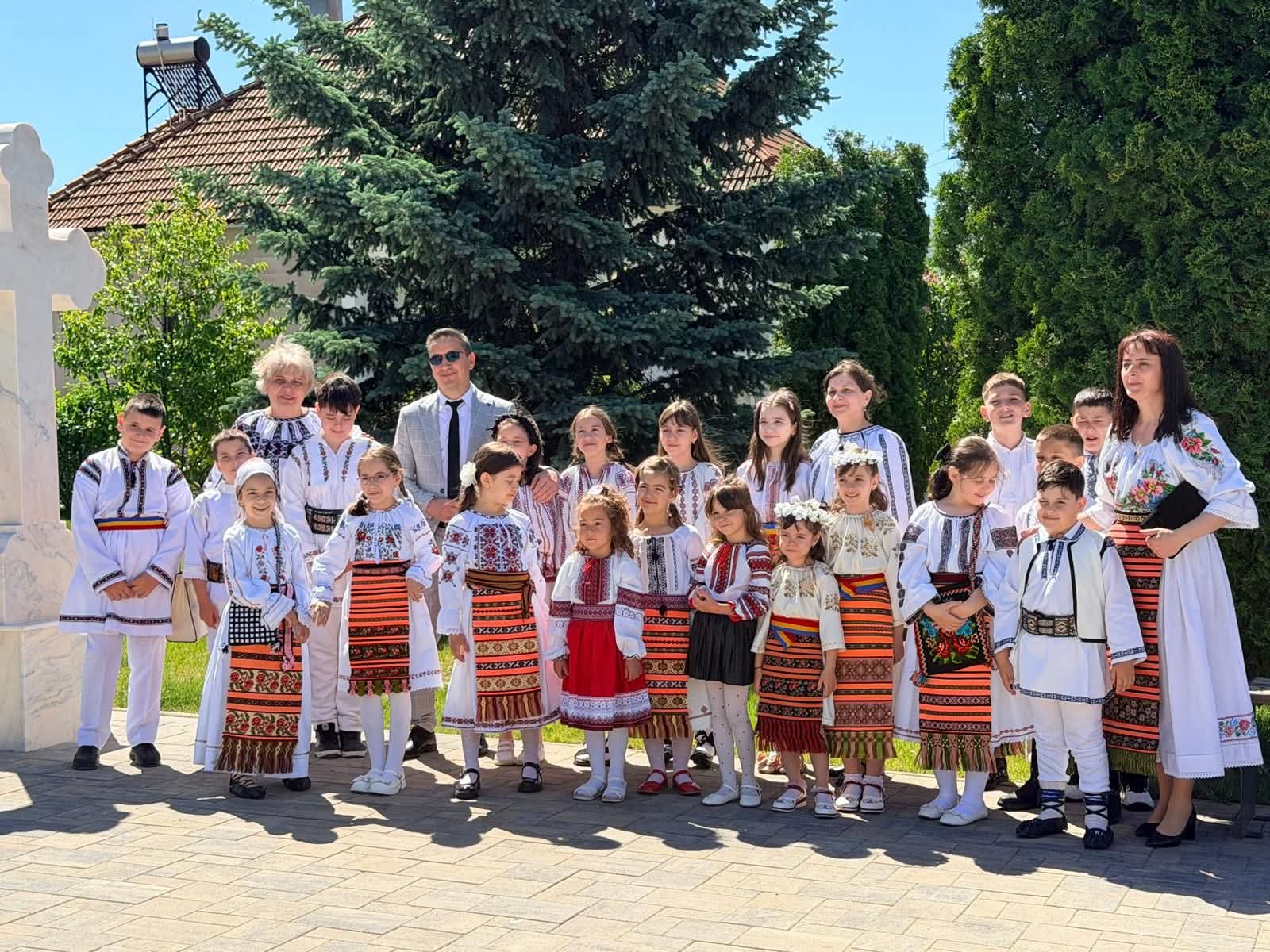 Credință, tradiție și unitate la hramul bisericii din Susenii Bârgăului