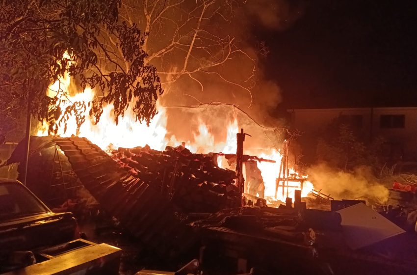  Incendiu pe strada Memorandumului din municipiul Bistrița