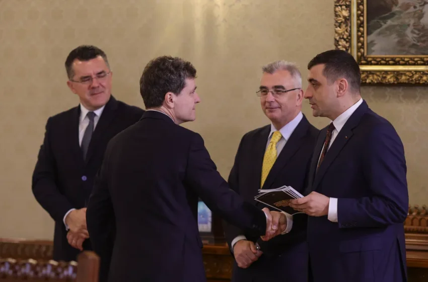  AUR propune în programul de guvernare cu care a mers la Cotroceni listarea la bursă a companiilor de stat, deși a acuzat guvernul Bolojan că “vinde țara”