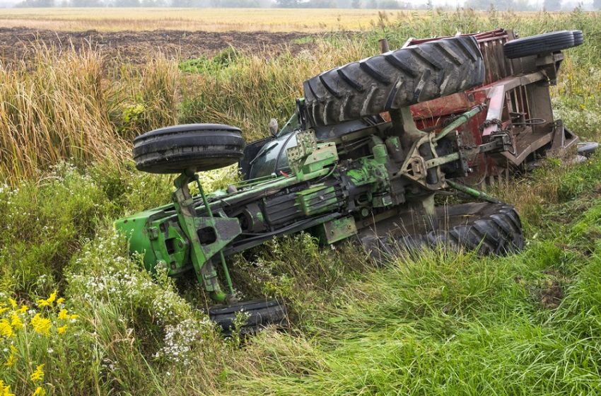  Bărbat rănit după un accident cu tractorul între Vermeș și Sângeorzu Nou