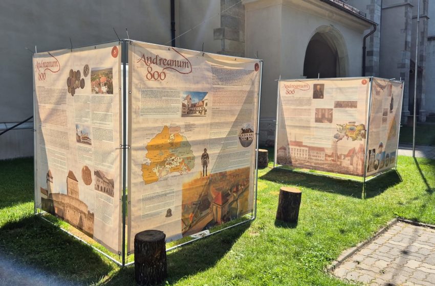  Expoziția itinerantă „Andreanum 800” ajunge la Bistrița. Vernisaj în Piața Centrală. FOTO