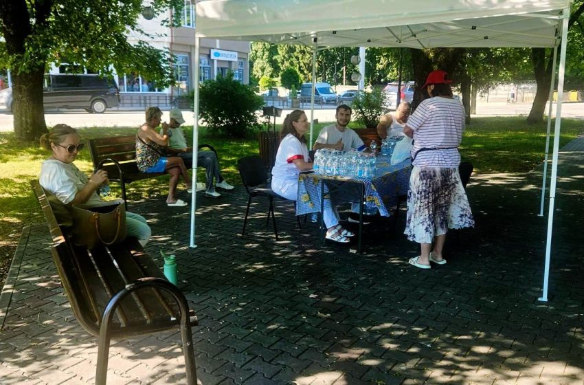  Năsăud: două puncte de hidratare deschise în oraș pe perioada codului roșu de caniculă