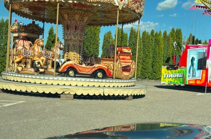  Surpriză pentru turiști la deschiderea sezonului: Carusele și distracție pentru întreaga familie la Băile Figa