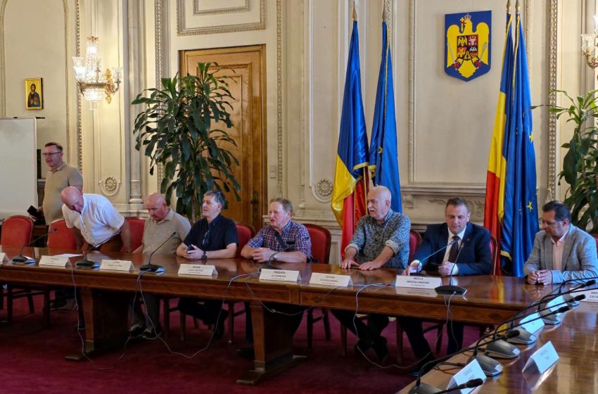  Senatorul Cristian Nicula a primit în Parlament o delegație a Camerelor Agricole din Polonia. FOTO