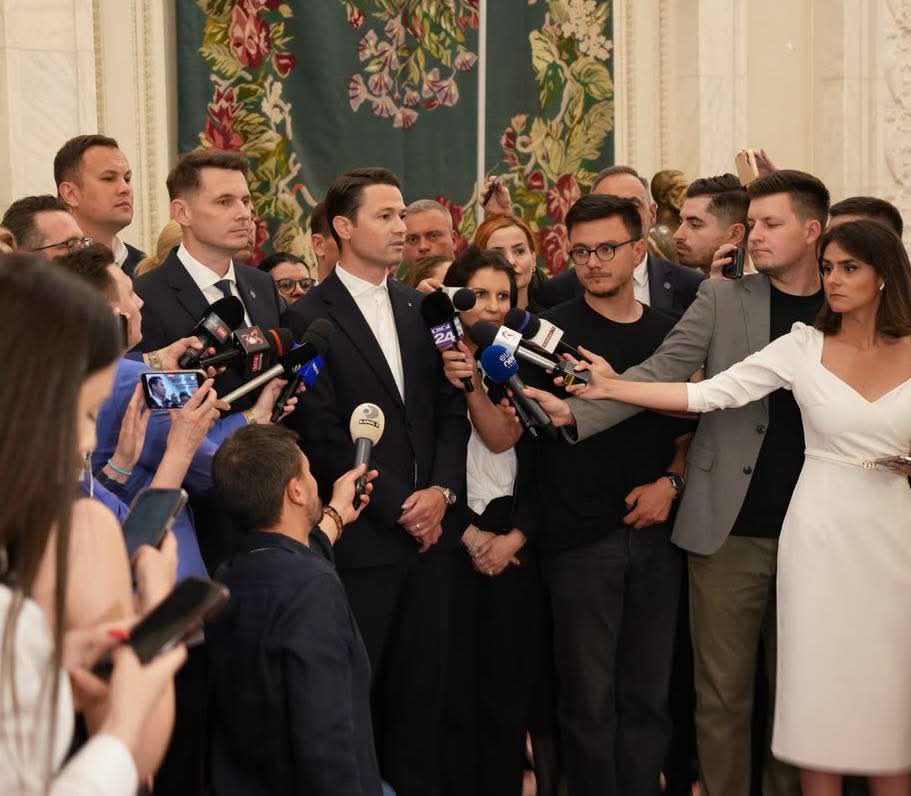  Robert Sighiartău: Guvernul Trădării a căzut